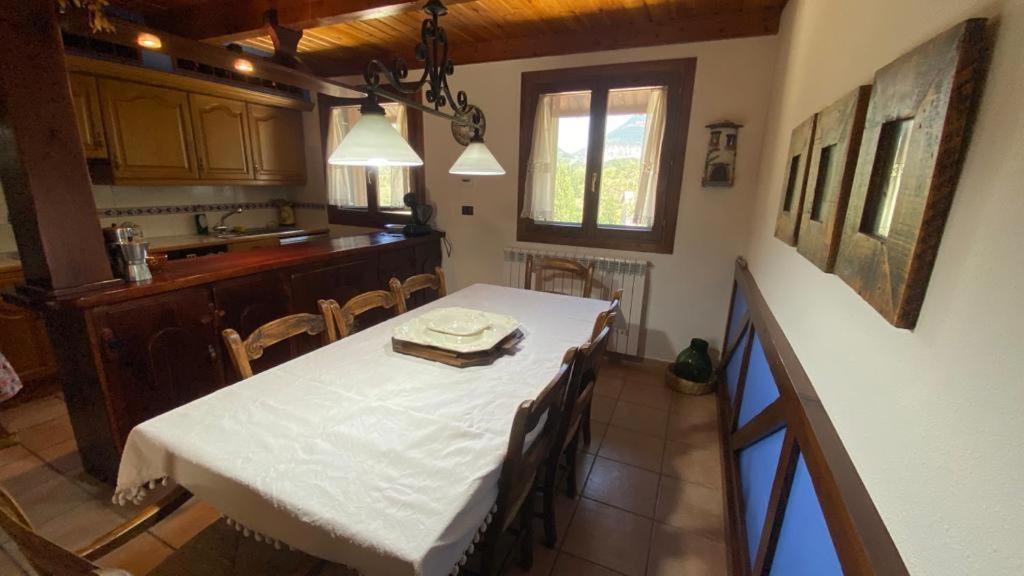 Villa Casa Belius à Biescas  Extérieur photo