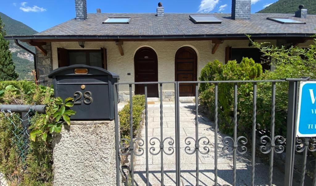 Villa Casa Belius à Biescas  Extérieur photo